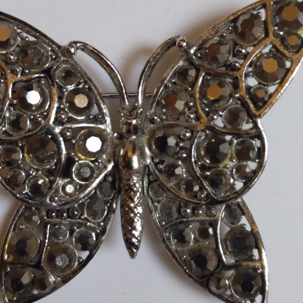 Hollycraft Silver Tone Simulated Marcasite Rhinestones Butterfly‎ Brooch Pin